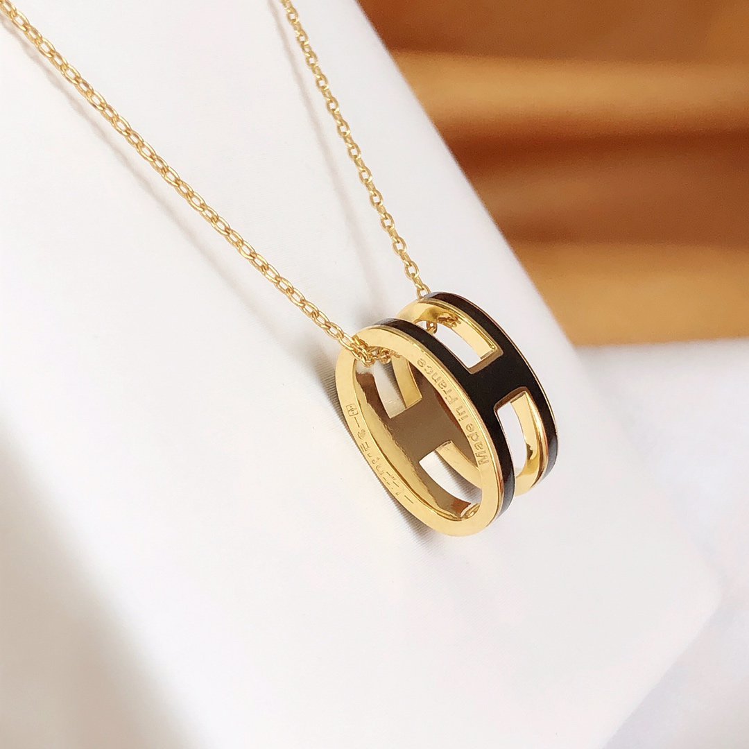 Loco HM CLIC BLACK ENAMEL GOLD NECKLACE
