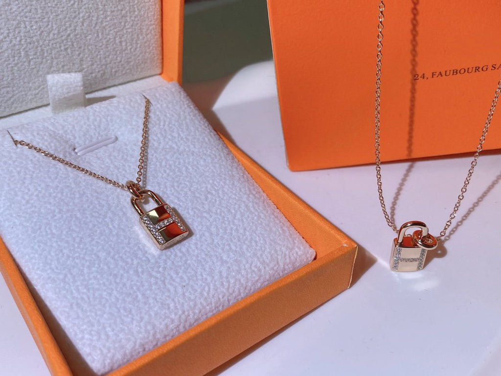 Loco HM ADVANCED NICHE LOCK HEAD NECKLACE DIAMONDS