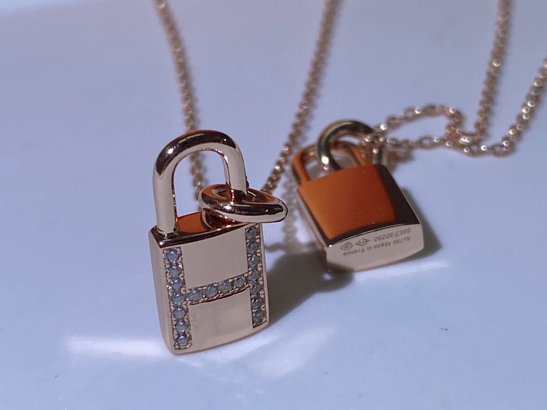 Loco HM ADVANCED NICHE LOCK HEAD NECKLACE DIAMONDS