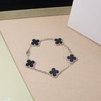 [Loco ]New CLOVER 5 MOTIF ONYXS BRACELET COLLECTION