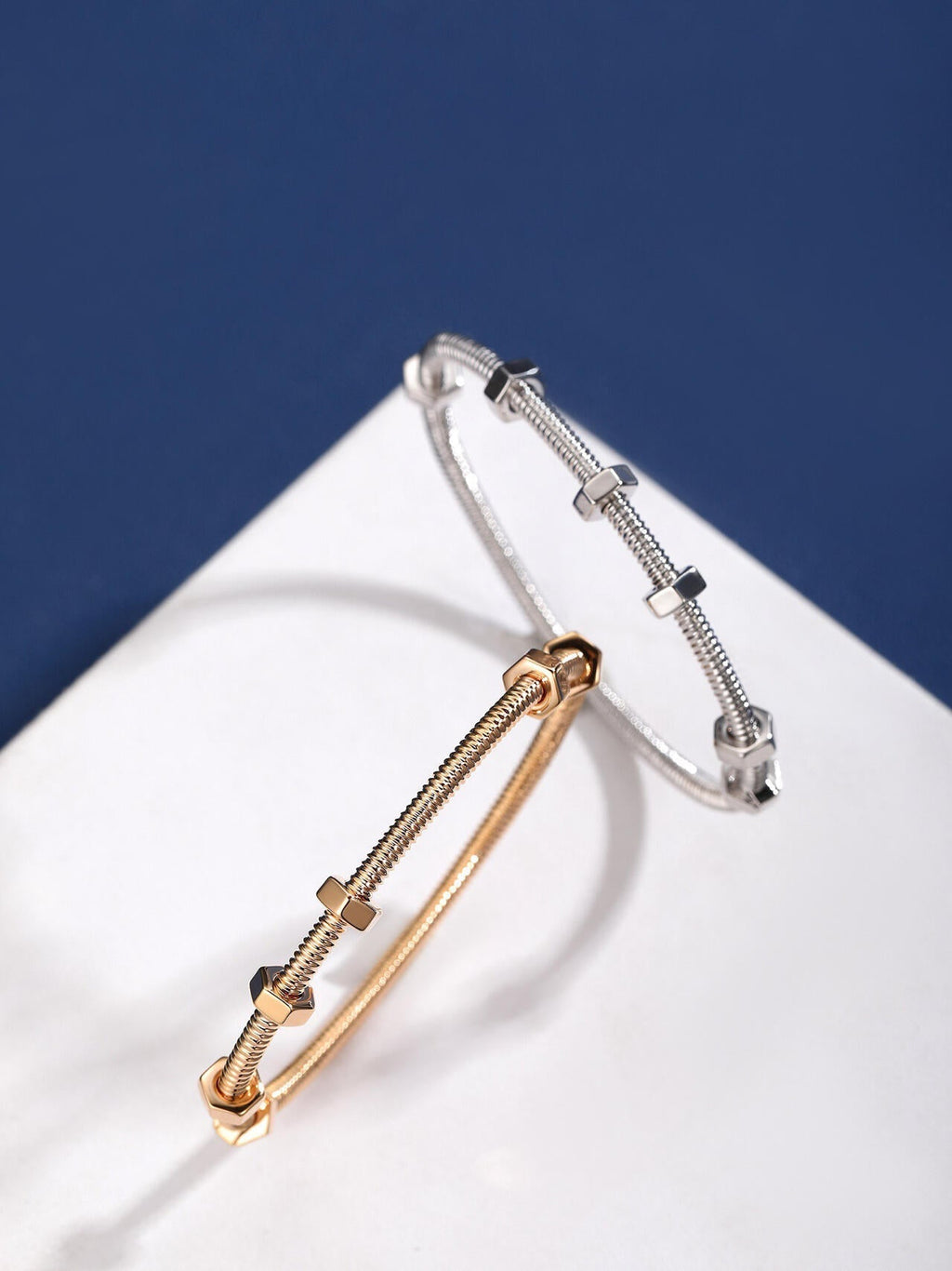 [Loco ]CT THREADED BRACELET