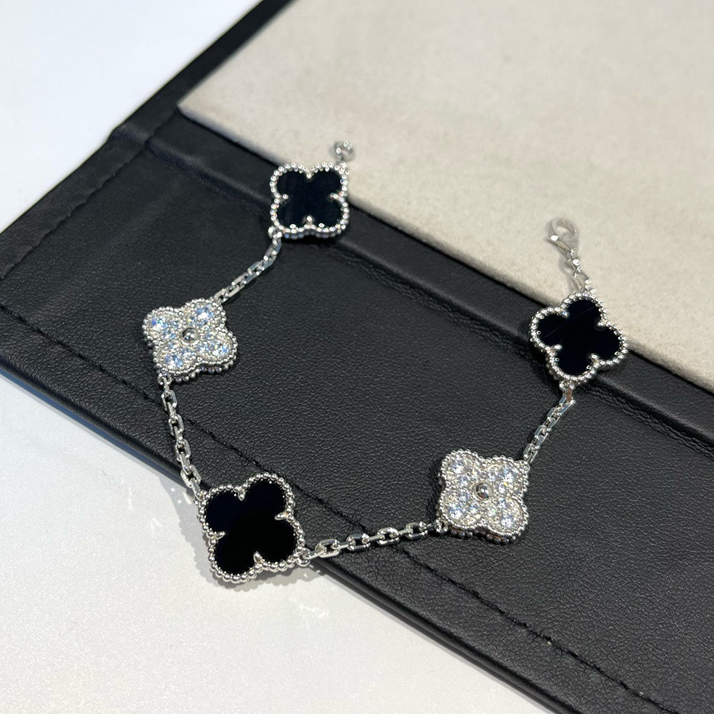 [Loco ]New CLOVER 5 MOTIF ONYXS BRACELET COLLECTION
