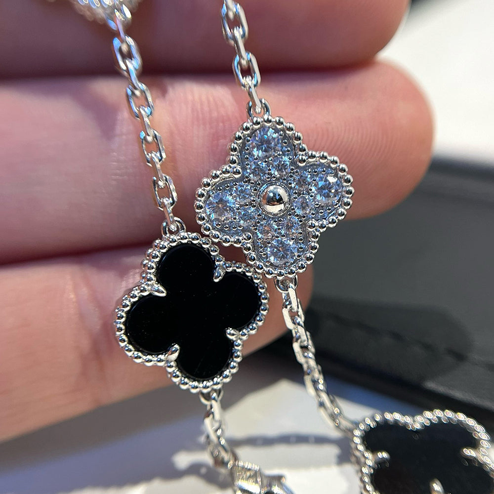 [Loco ]New CLOVER 5 MOTIF ONYXS BRACELET COLLECTION