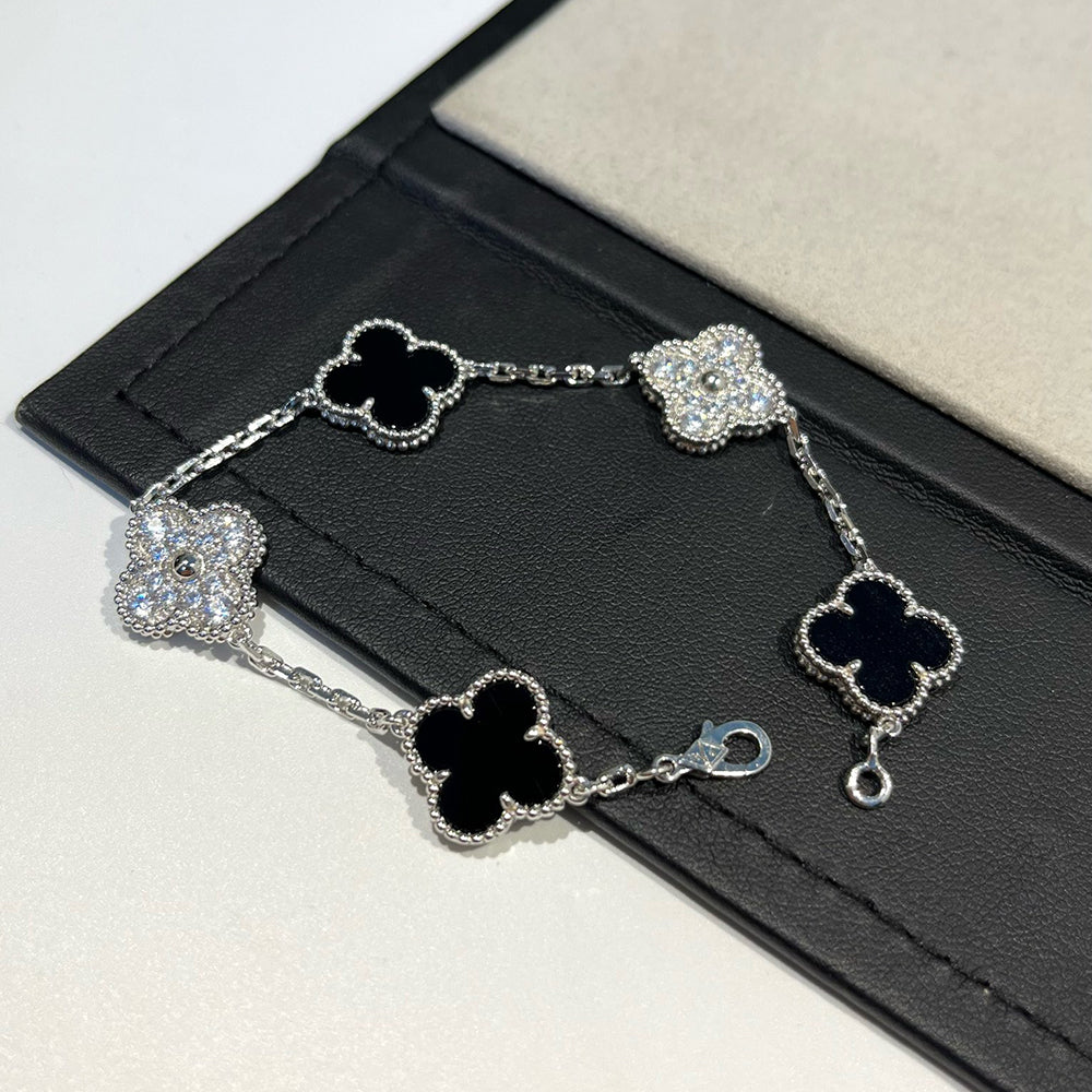 [Loco ]New CLOVER 5 MOTIF ONYXS BRACELET COLLECTION