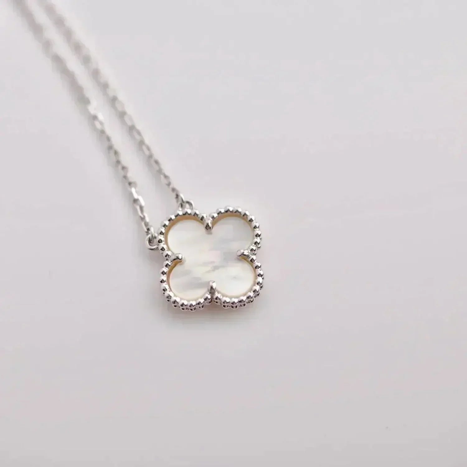 Loco CLOVER  15MM WHITE MOTHER-OF-PEARL SILVER