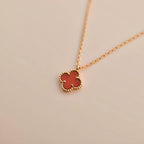 Loco CLOVER MINI 9.5MM WHITE CARNELIANS NECKLACE