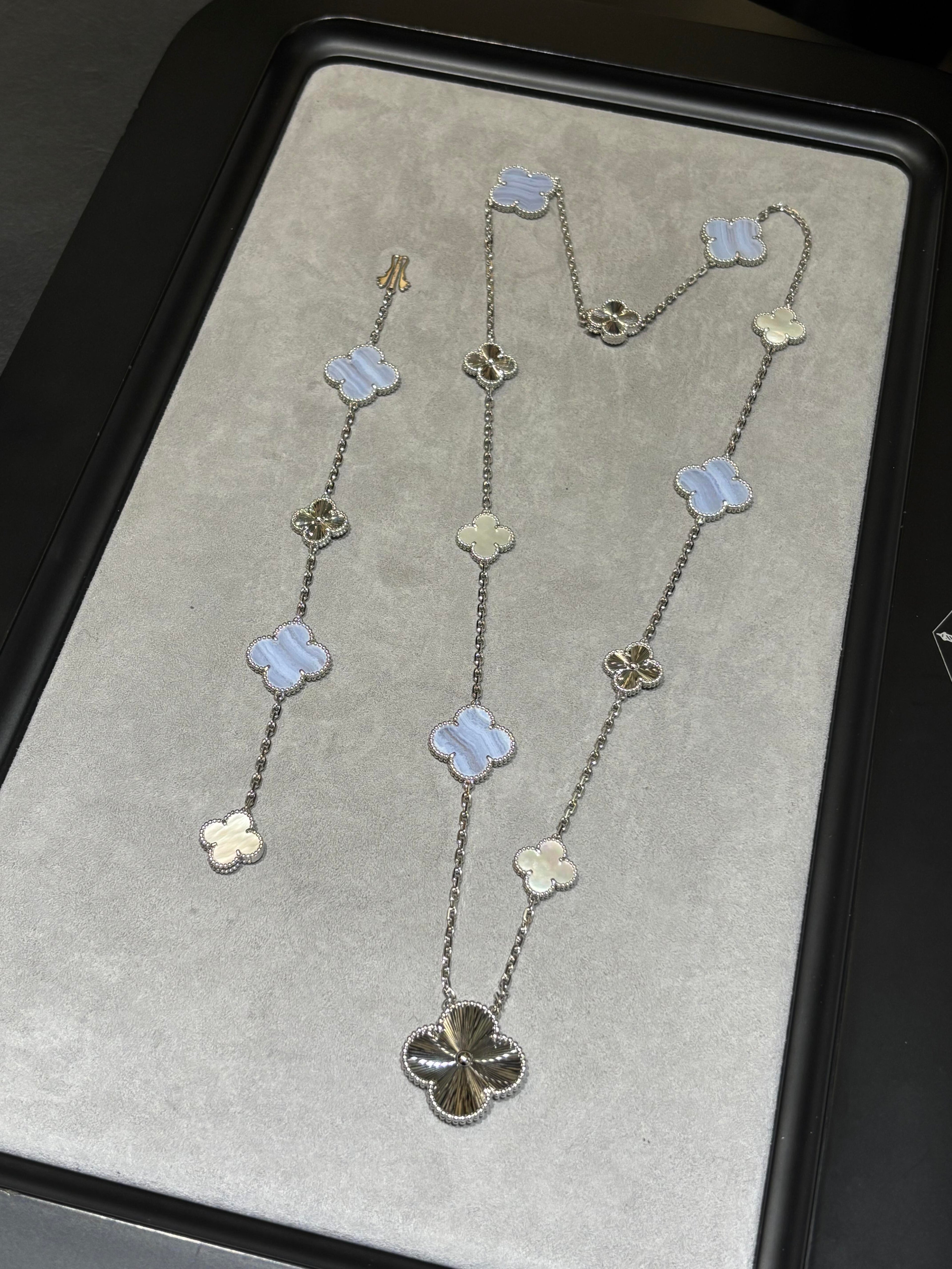 [Loco ] 25 NEW CLOVER 15 MOTIFS PURPLE CHALCEDONY