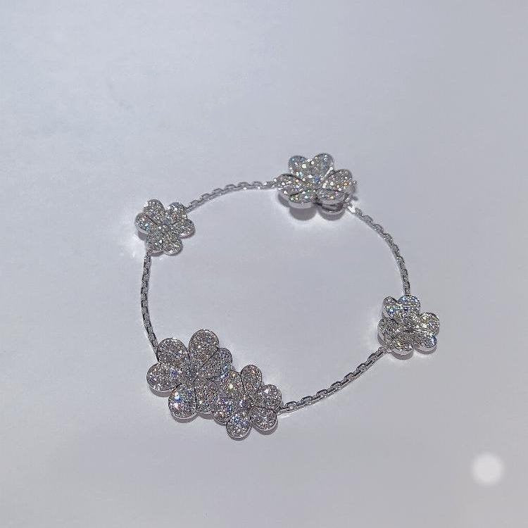 Loco FRIVOLE SILVER 5 FLOWERS BRACELET