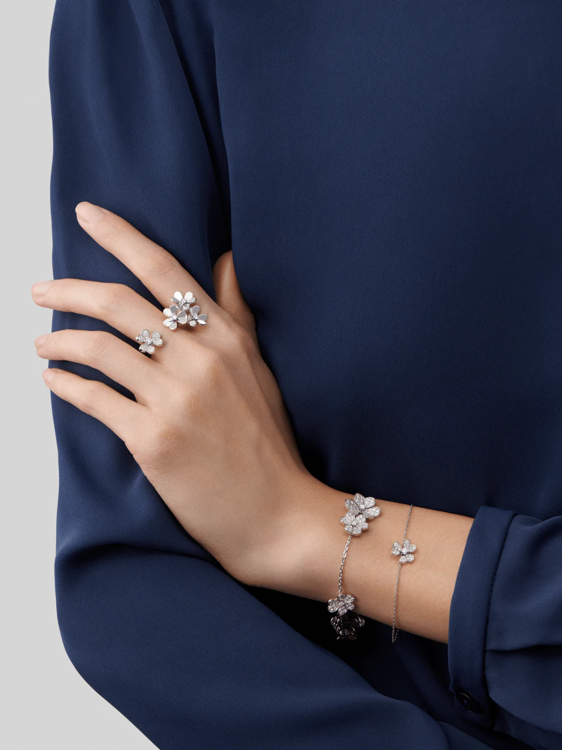 Loco FRIVOLE SILVER FLOWER DIAMOND BRACELET