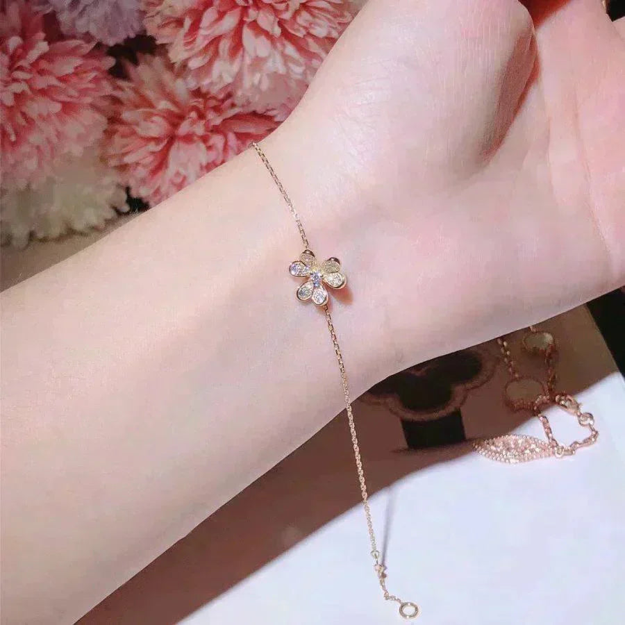 Loco FRIVOLE GOLD FLOWER DIAMOND BRACELET