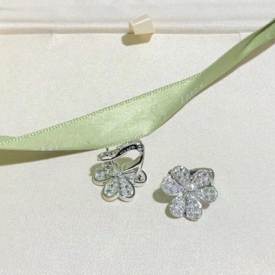 Loco FRIVOLE SILVER FLOWER DIAMOND EARRINGS