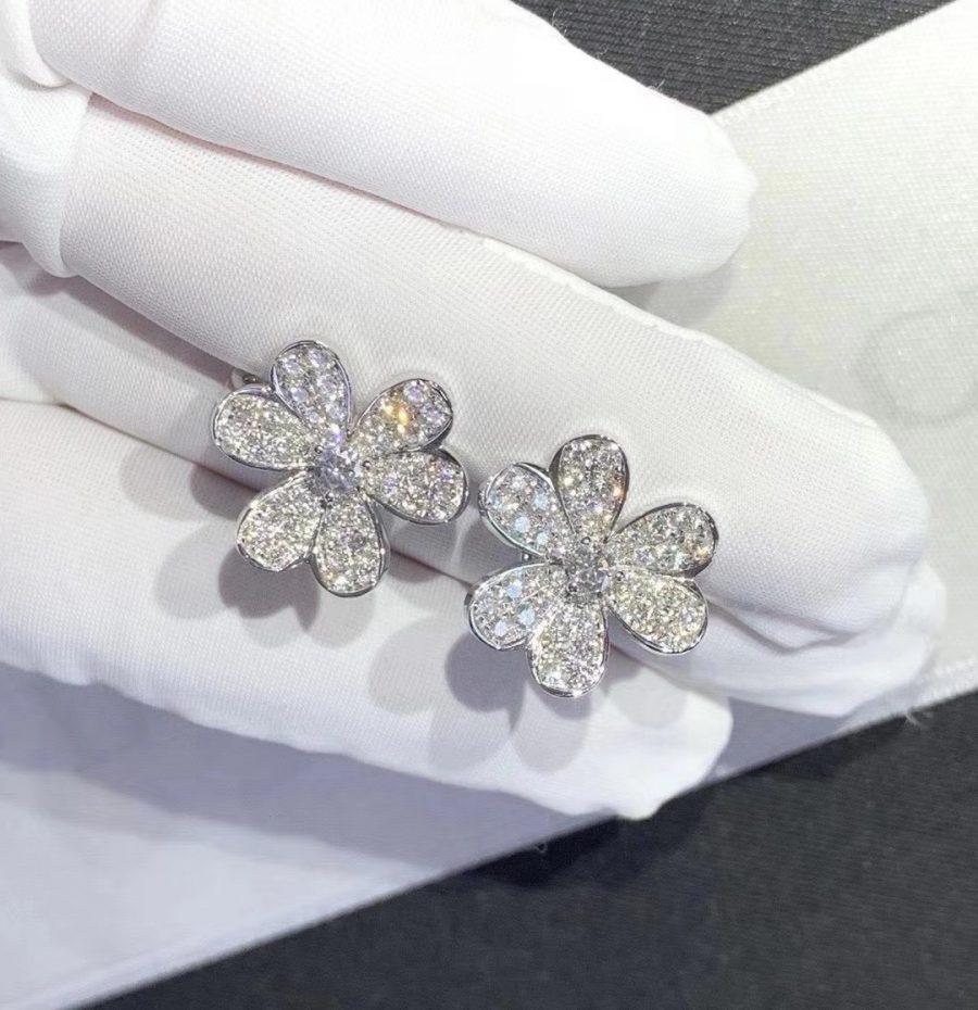 Loco FRIVOLE SILVER FLOWER DIAMOND EARRINGS
