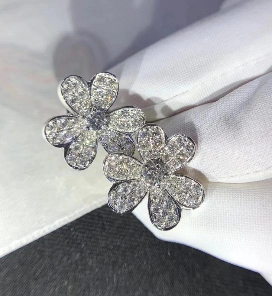 Loco FRIVOLE SILVER FLOWER DIAMOND EARRINGS
