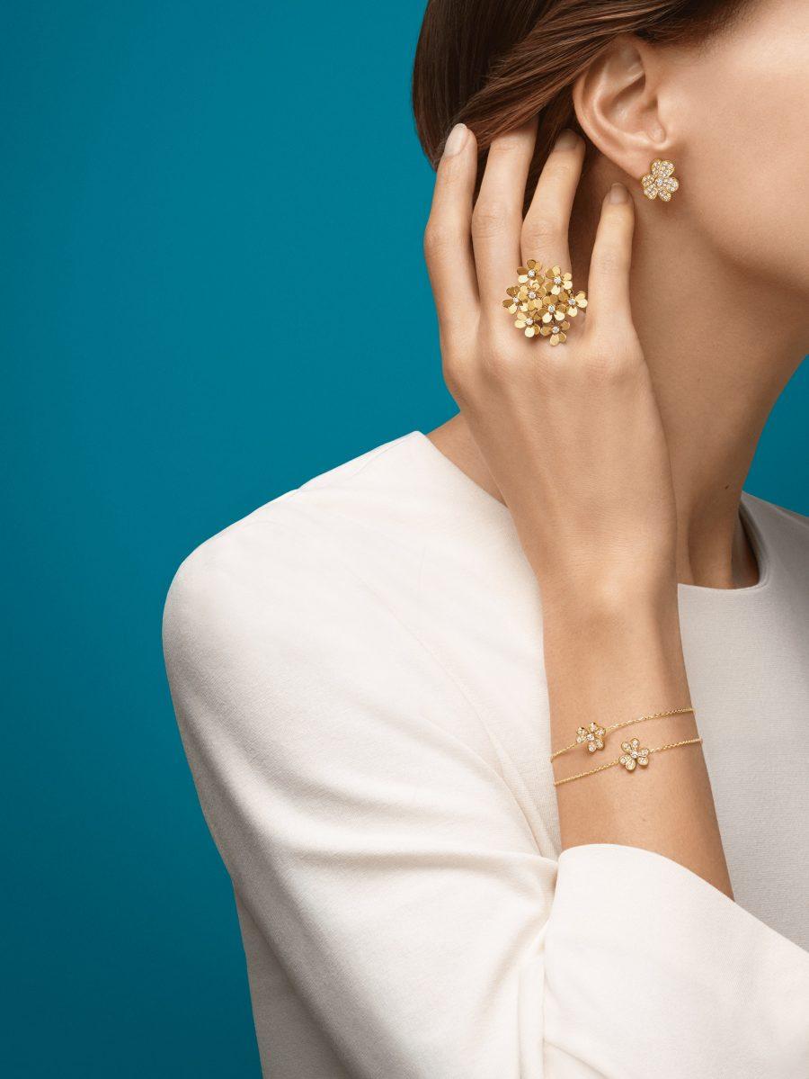 Loco FRIVOLE GOLD FLOWER DIAMOND EARRINGS