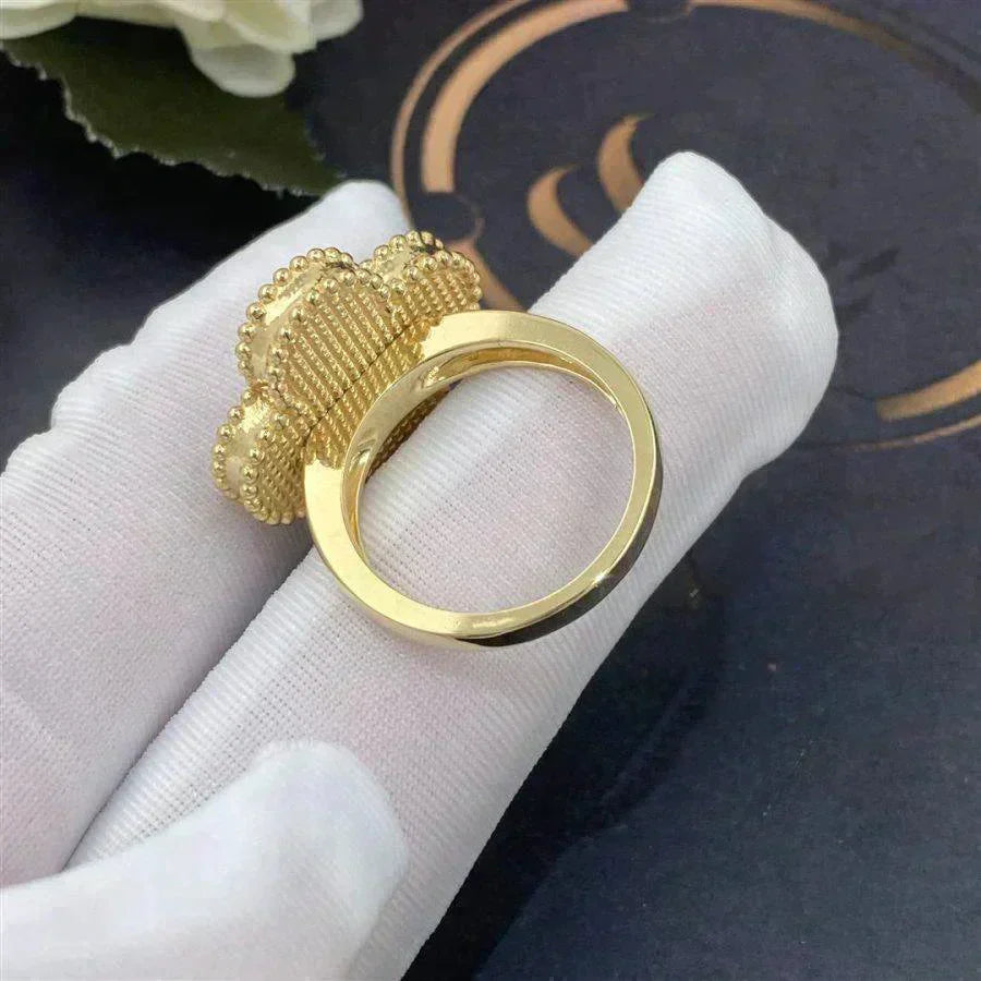 Loco CLOVER WHITE MOP RING