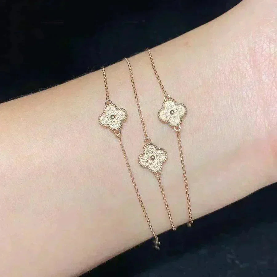 Loco CLOVER SINGLE FLOWER BRACELET