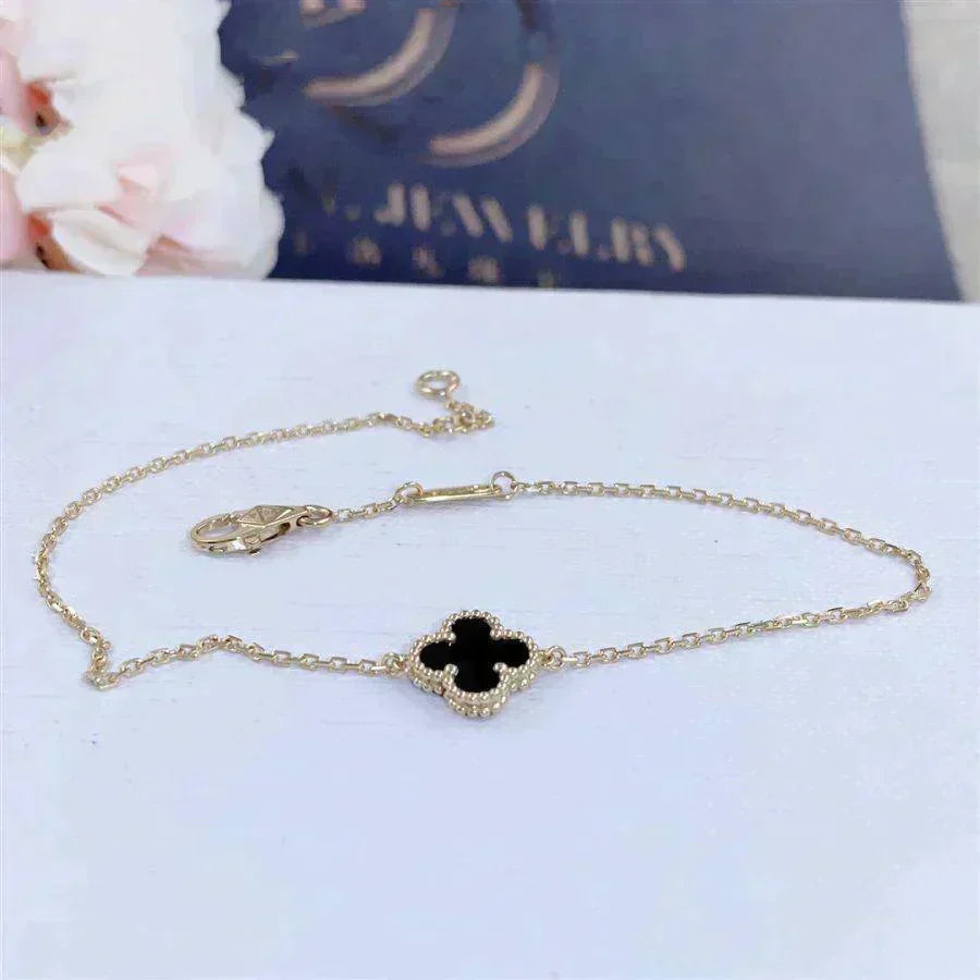 Loco CLOVER ONYX SINGLE FLOWER BRACELET