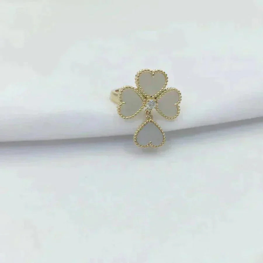 Loco SWEET CLOVER WHITE MOP RING