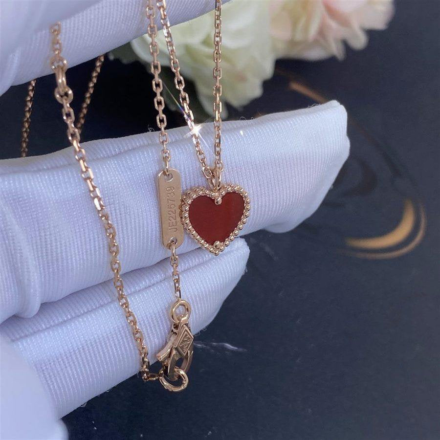 Loco SWEET CLOVER CARNELIAN HEART NECKLACE