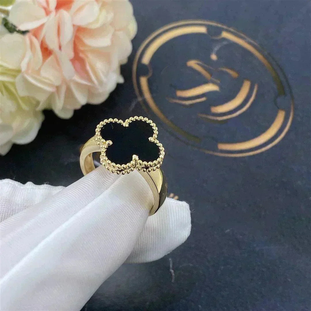 Loco CLOVER ONYX RING