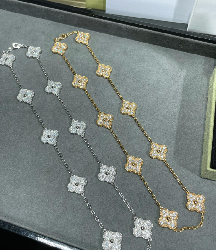 [Loco ]CLOVER 10 MOTIFS FULL DIAMOND NECKLACE