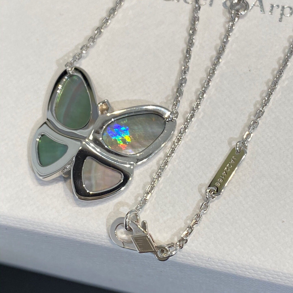 Loco LARGE BUTTERFLY SILVER PENDANT DIAMOND NECKLACE