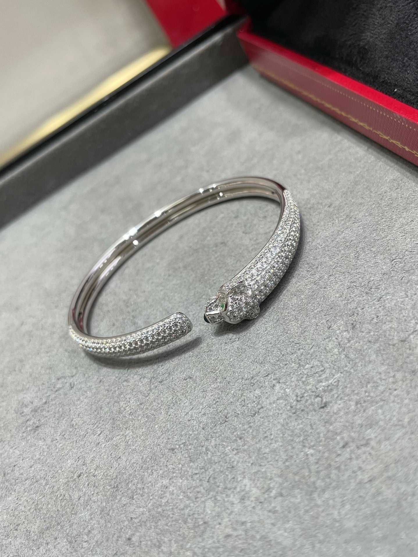 Loco PANTHERE FULL DIAMOND OPEN BRACELET