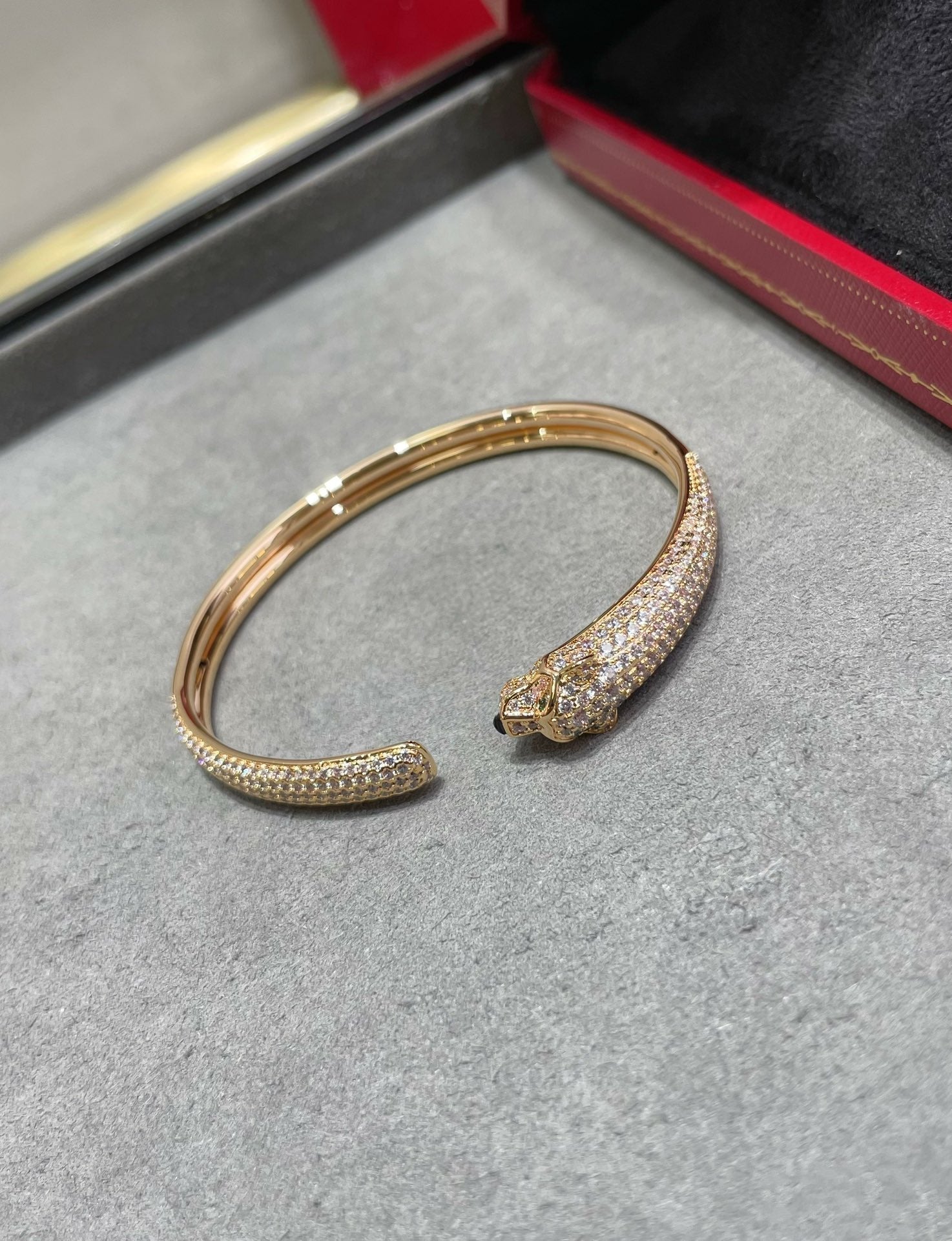 Loco PANTHERE FULL DIAMOND OPEN BRACELET
