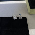 Loco CLOVER MINI DIAMOND STUD EARRINGS