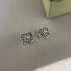 Loco CLOVER MINI DIAMOND STUD EARRINGS