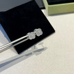 Loco CLOVER MINI DIAMOND STUD EARRINGS